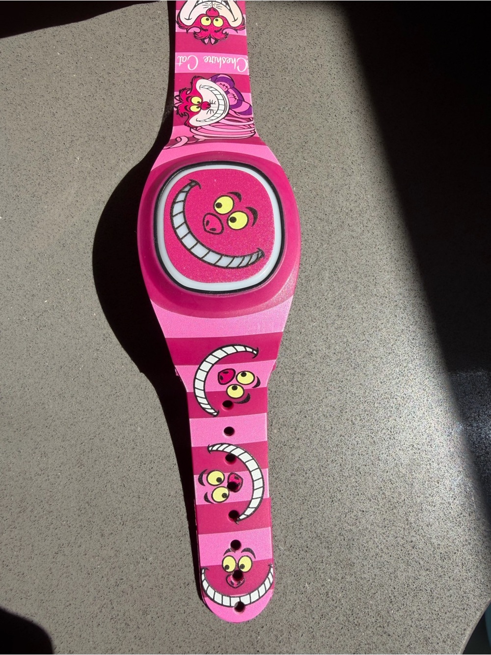 Disney MagicBand+ Pink Cheshire Cat CHILD SIZE